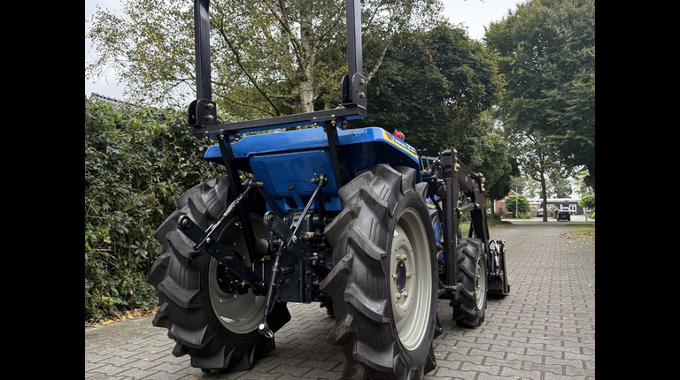 Iseki TU237 met voorlader al vanaf €149 per maand.